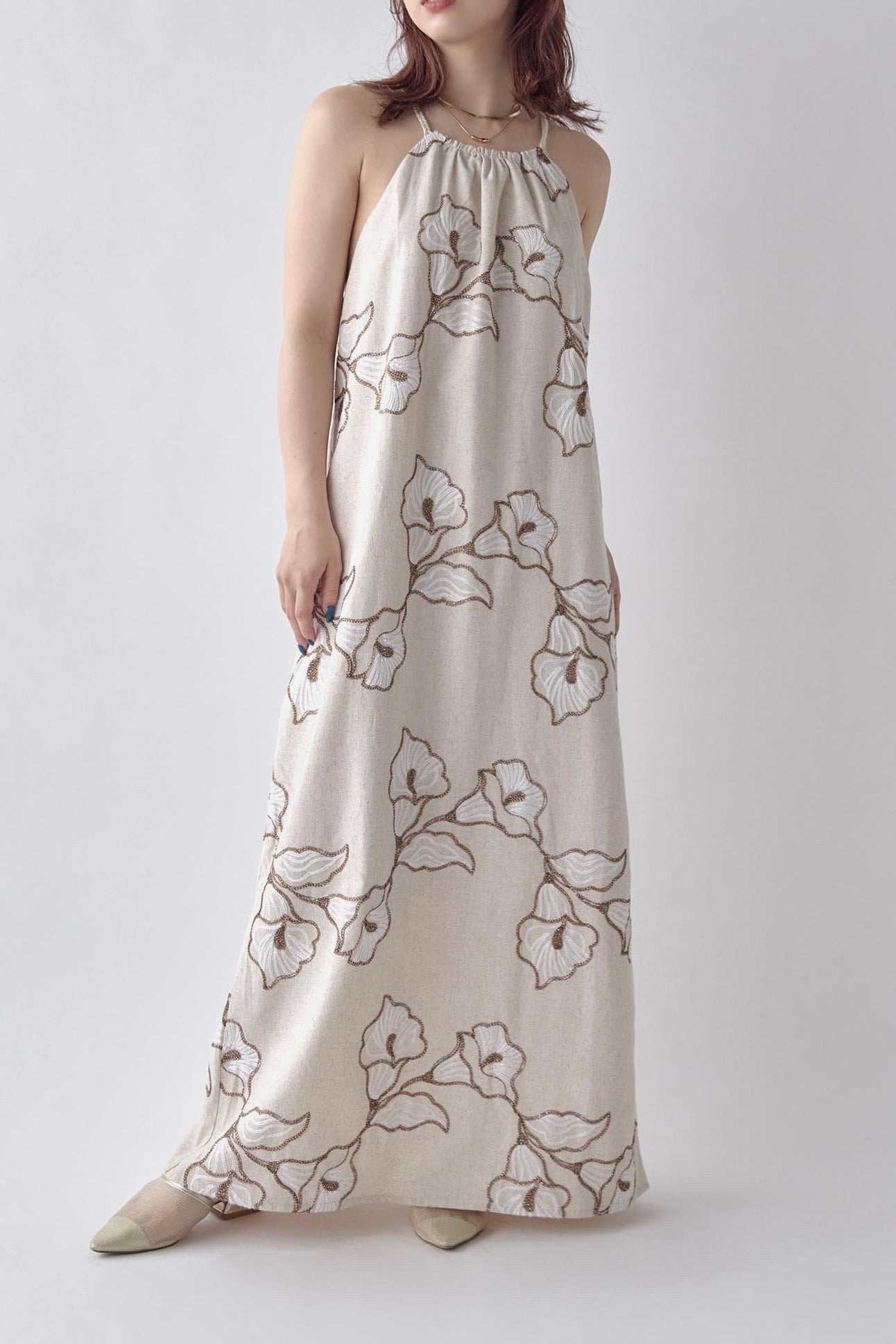Line Flower Embroidery Dress