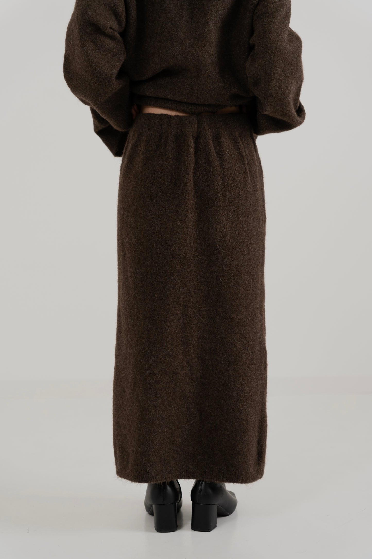 Modern Snood Knit Set – 3 Piece