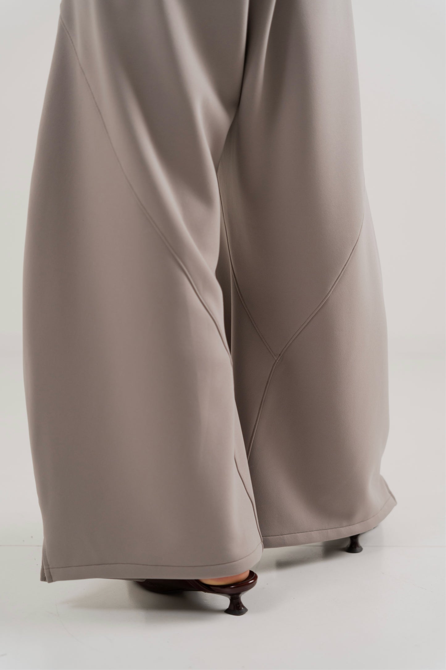 Curved Wide Sweat Pants