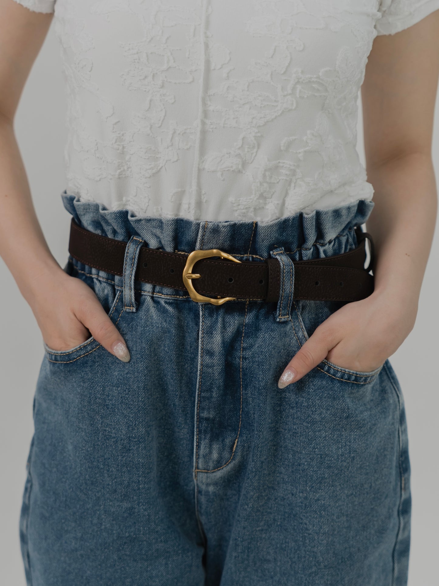 Oval Gold Buckle Leather Belt　