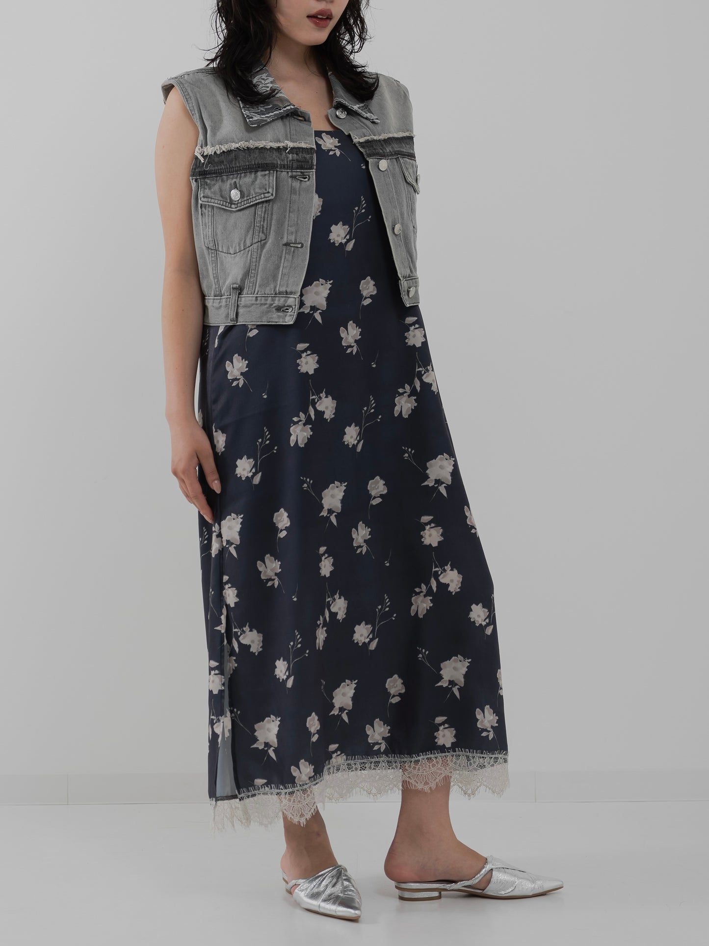 Floral Lace Denim Vest　