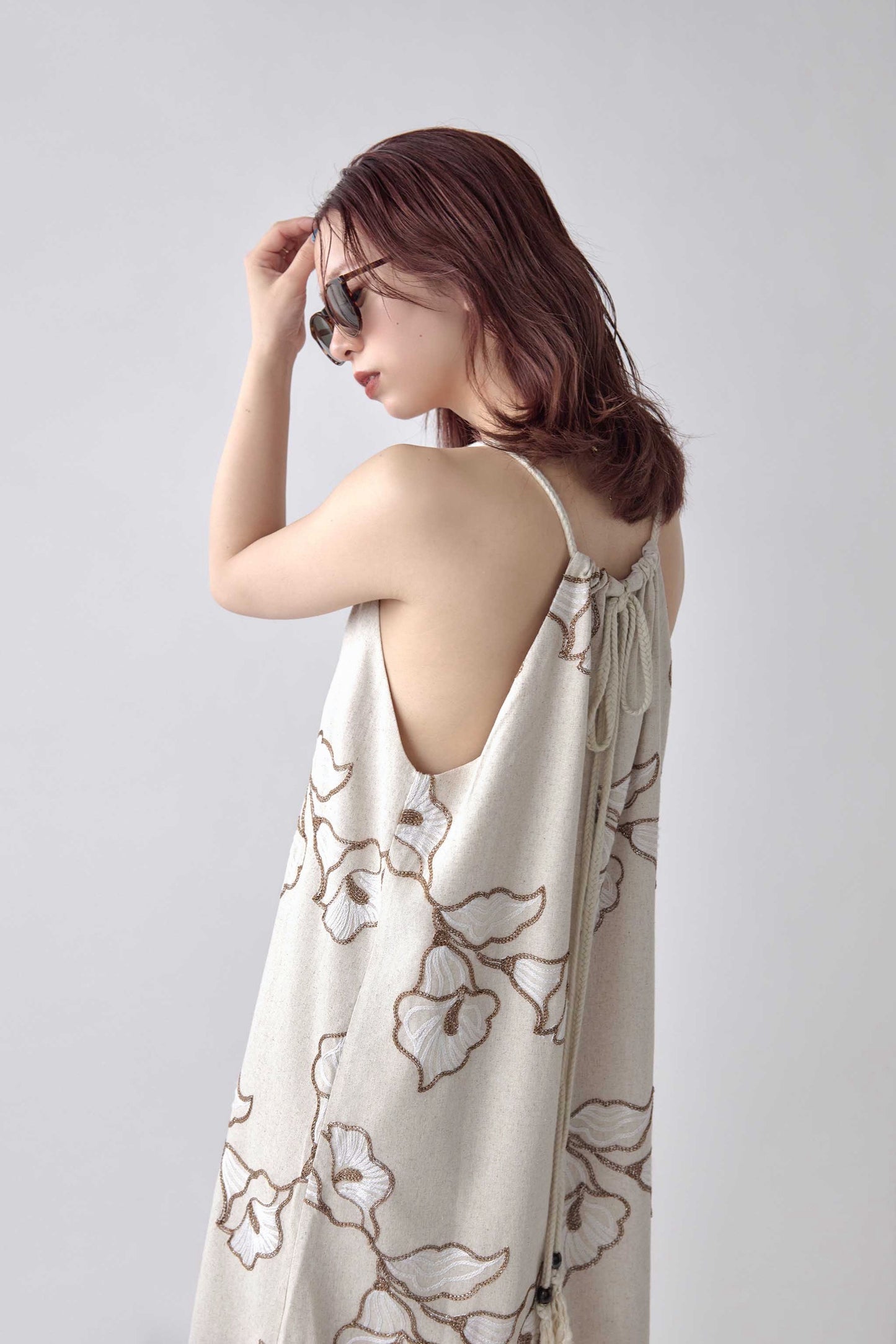 Line Flower Embroidery Dress