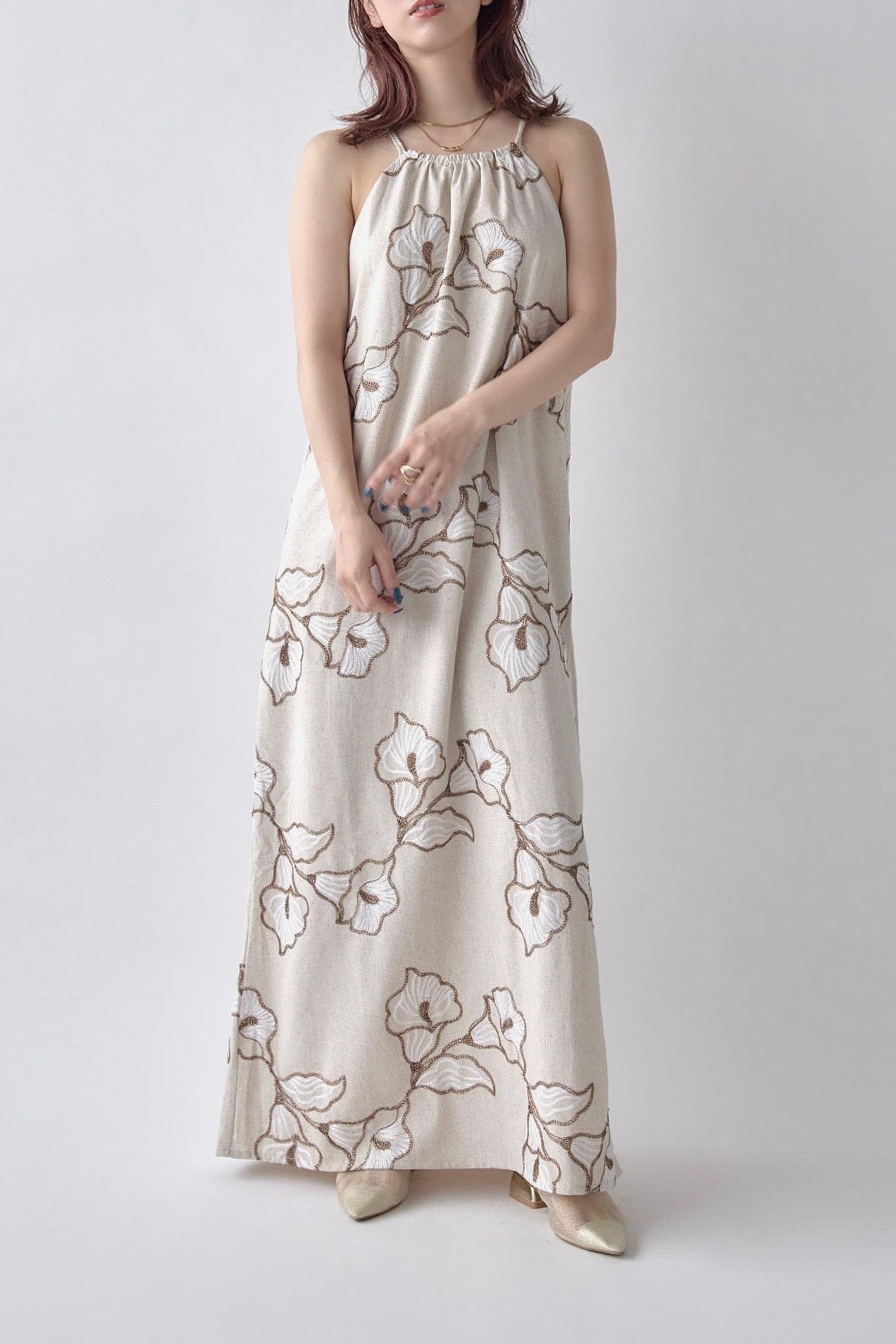 Line Flower Embroidery Dress
